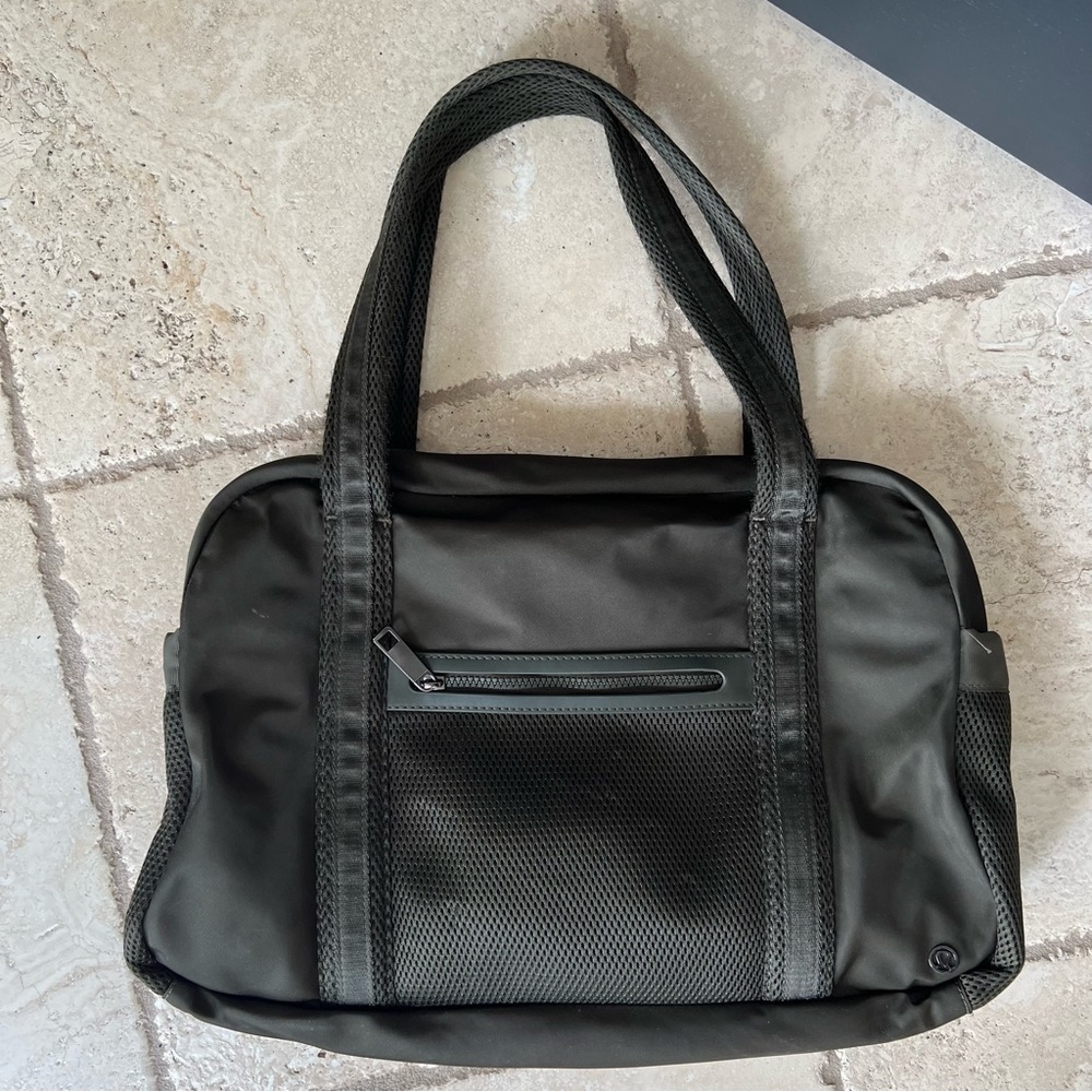 Lululemon Everywhere Duffel 27L